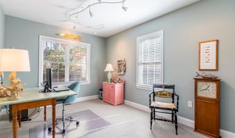 13 Hollyhock Knoll Ct 13, Bourne, MA 02532