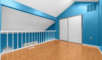 6645 MEDINAH Ln, Alexandria, VA 22312