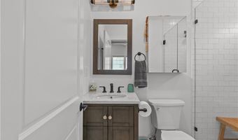 109 Carroll Ave, Newport, RI 02840