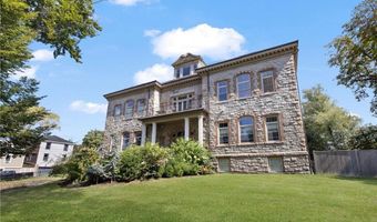 426 Spring St 101, Newport, RI 02840