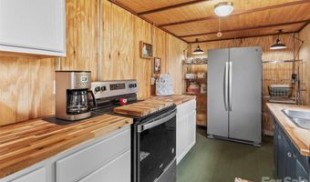 138 Robert Phillips Rd, Bakersville, NC 28705