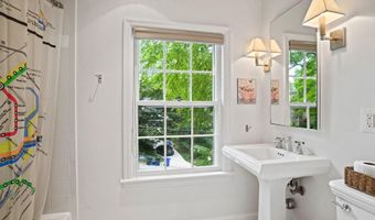 5320 ALBEMARLE St, Bethesda, MD 20816