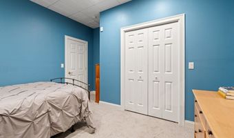 32 Bobby Jones Dr 32, Andover, MA 01810