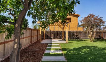 10437 Helendale Ave, Los Angeles, CA 91042