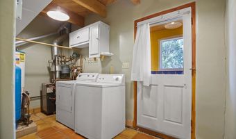 92 Sandia Cyn, Arroyo Hondo, NM 87513