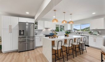 1237 Nanialii St, Kailua, HI 96734