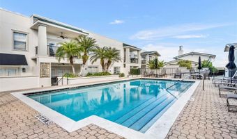 2305 EDGEWATER Dr 1602, Orlando, FL 32804
