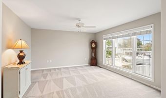 262 Evergreen Dr, Bayville, NJ 08721