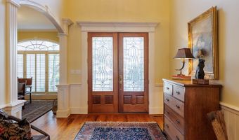 708 Town And Country Dr, Adel, GA 31620