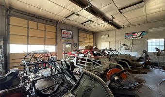 1117 Milton Rd, Alton, IL 62002