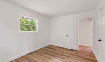 21 Moonlight Dr, Barre, VT 05641