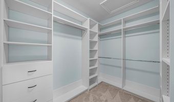 2086 Autumn Hill Dr, Ann Arbor, MI 48103