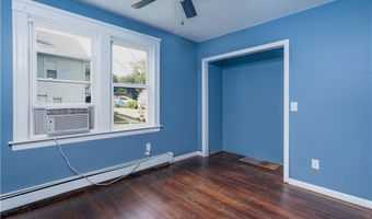 27 May St, Blackstone, MA 01504
