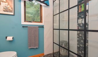 301 N Amherst Rd, Bedford, NH 03110