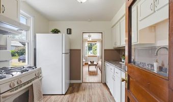 51 Cayuga Ct, Burlington, VT 05408