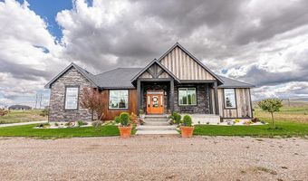 161 Snake River Dr, American Falls, ID 83211