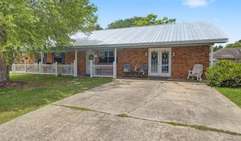 835 Lakewood Pl, Biloxi, MS 39532