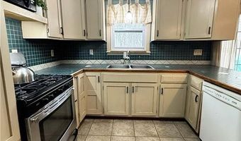 22 Dexter Rock Way, Lincoln, RI 02865