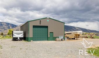 8 Mountain Dr, Cody, WY 82414
