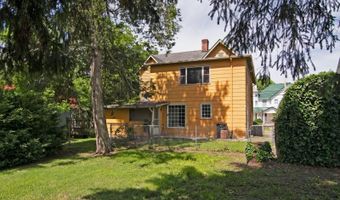 162 N Monroe St, Alderson, WV 24910