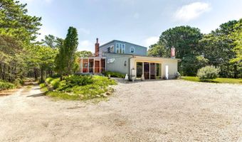 320 Shore Rd, Amagansett, NY 11930