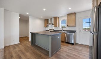 54303 N Thomas Rd, Benton City, WA 99320
