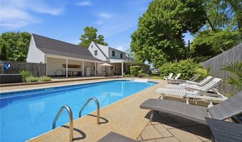 1400 Overlook Dr, Ashtabula, OH 44004