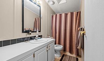 22390 NW Valencia Dr, Altha, FL 32421