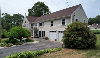 163 Winterberry Rd, Narragansett, RI 02874