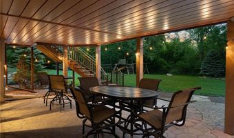 602 24th St NW, Austin, MN 55912