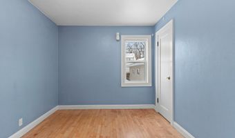 1604 N CLARK St, Appleton, WI 54911