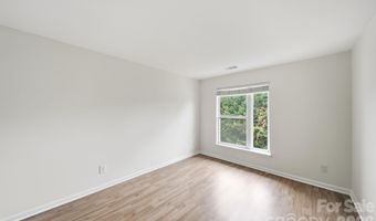 643 Raphael Pl, Charlotte, NC 28205