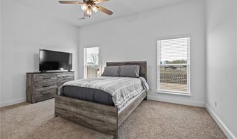 6102 NW Hoover St, Bentonville, AR 72713
