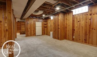 15560 Mclain Ave, Allen Park, MI 48101