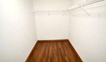 12 Millbrook Ct, Algonquin, IL 60102