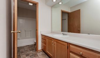 3814 Brookdale Ave, Ames, IA 50010