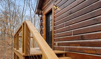 10510 Deer Dr, Birdseye, IN 47513