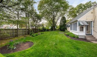 50 Piedmont St, Cranston, RI 02910