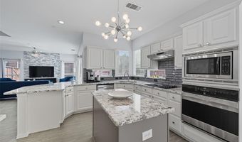 14613 Woodshadow Ln, Addison, TX 75001