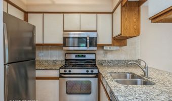 1949 N Charter Point Dr, Arlington Heights, IL 60004