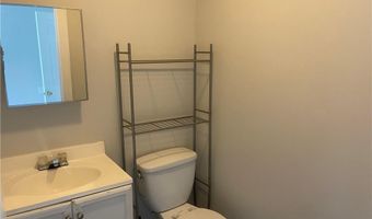 4 Brayton Ct 2L, Cumberland, RI 02864