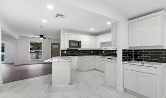 1638 Mary Ellen Dr, Baton Rouge, LA 70810