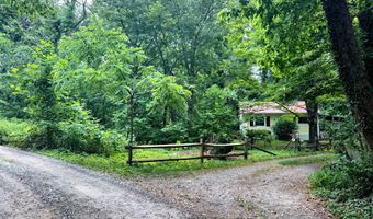 99999 Knauth Rd, Asheville, NC 28805