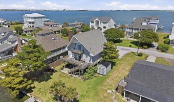 147 Bayview Blvd, Atlantic Beach, NC 28512