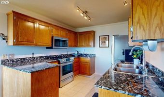 1303 MOORE St 102, Brookings, OR 97415
