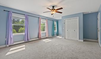 54 Trillium Trl, Bangor, ME 04401