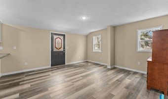 307 W Oak St, Beresford, SD 57004