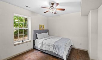 25 Halifax Ln, Bella Vista, AR 72714