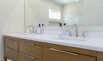 5557 Adelina Ct, Agoura Hills, CA 91301
