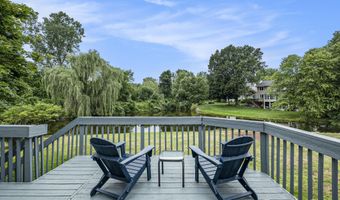 1055 Dogwood Meadows Dr SE, Ada, MI 49301